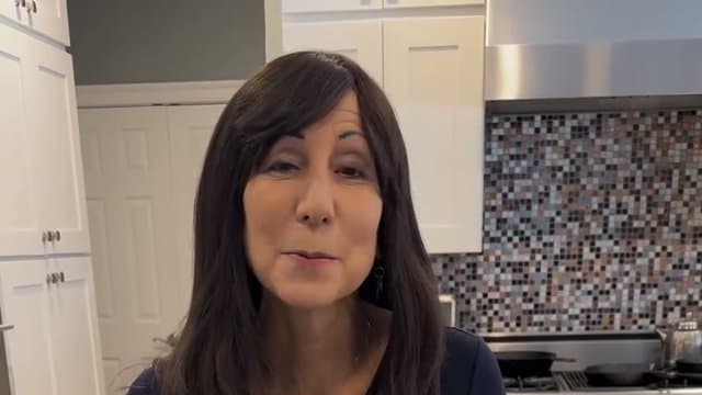 Day 23 of Detox: Simple Steamed Artichoke Recipe