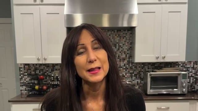 Day 14 of Detox: Easy 3-Ingredient Chia Pudding